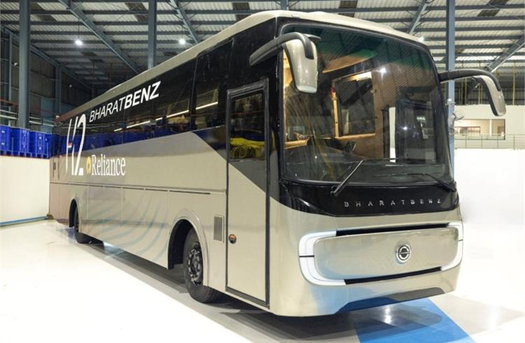 Bharat Benz and Reliance Industries Unveil Hydrogen-Run Intercity Concept Luxury Bus at G20 Summit in Goa-image