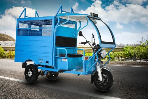 City Life Closed Body Loader XV Max