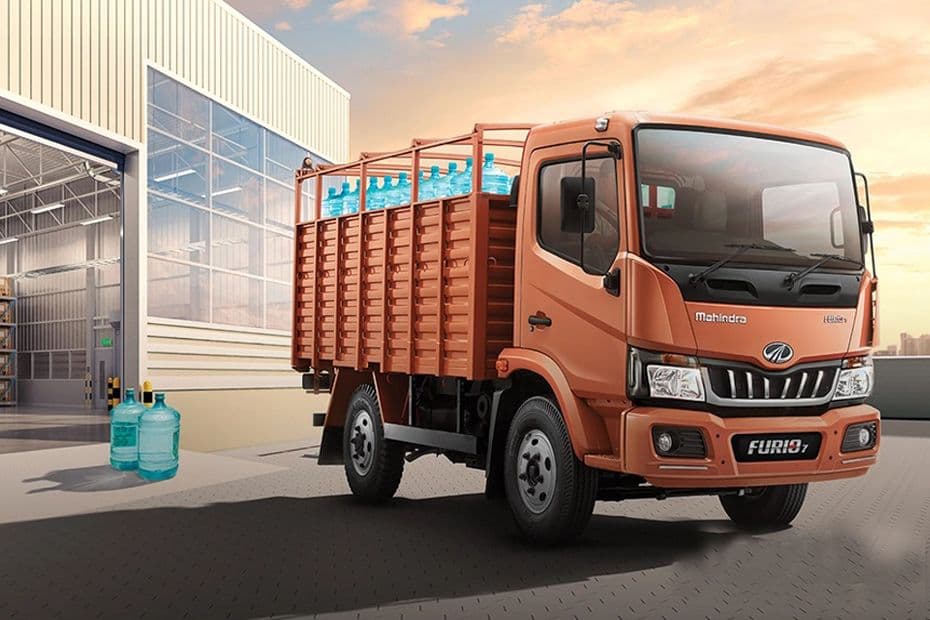 Mahindra Furio 7 Cargo Right Front Three Quarter