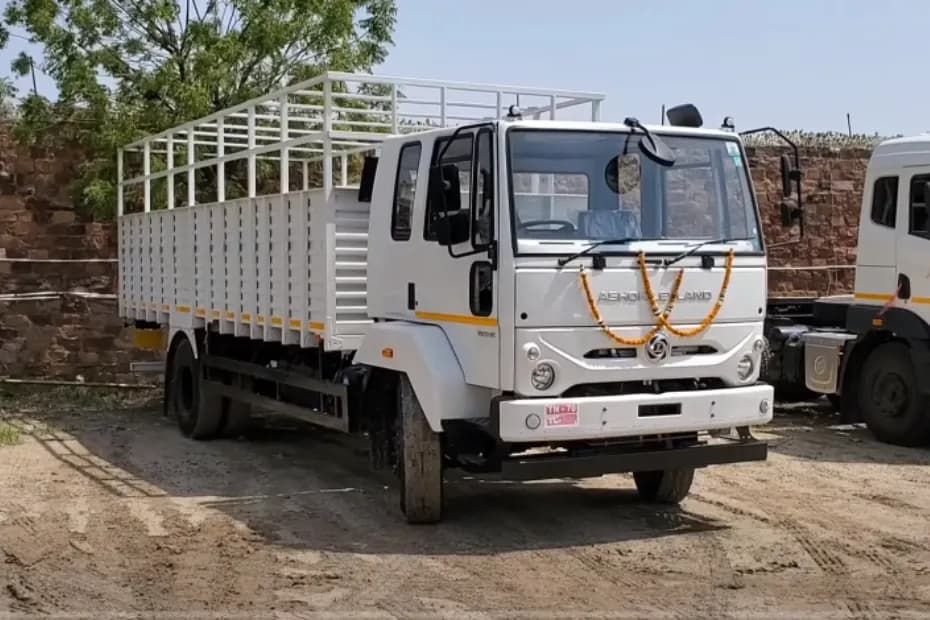 Ashok Leyland Ecomet Star 1915 White Color