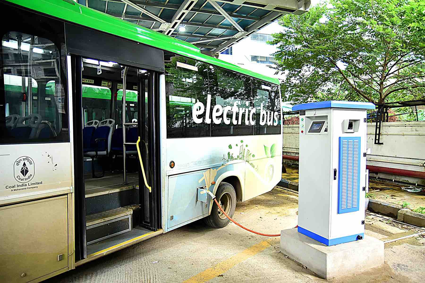 ELECTRIC-BUS-MARKET-INDIA.jpg