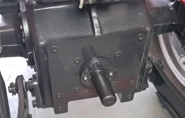 Eicher Engine.jpg