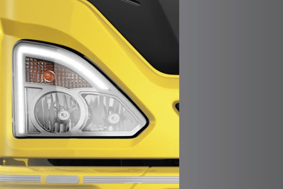 Eicher Pro 2095XPT Headlight