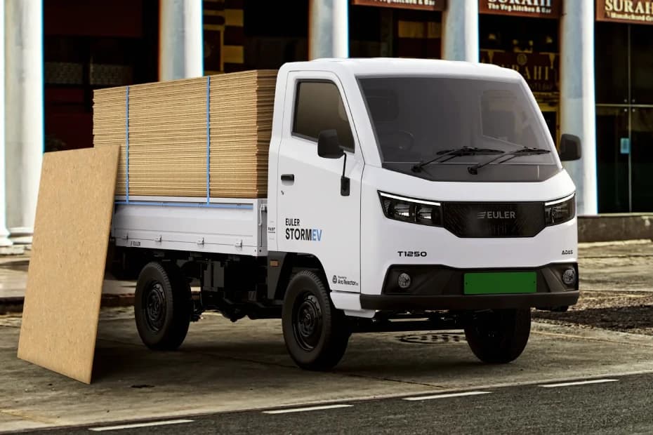 Euler StormEV T1250 Right Front Three Quarter