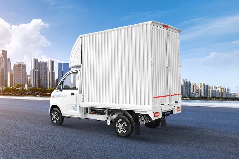 Mahindra ZEO Left Rear Three Quarter