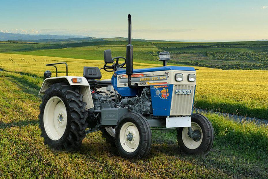 Swaraj 825 XM Front Right Side