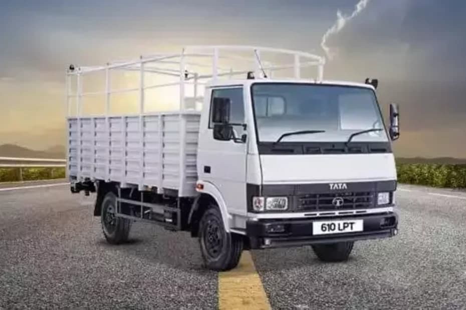 Tata 610 LPT Right Front Three Quarter