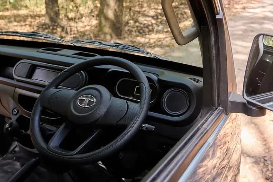 Tata Intra V50 LNT Steering Wheel