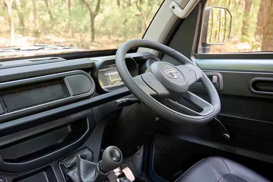 Tata Intra V50 LNT Dashboard