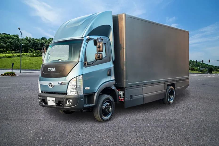 Tata Ultra E.9 Left Front Three Quarter