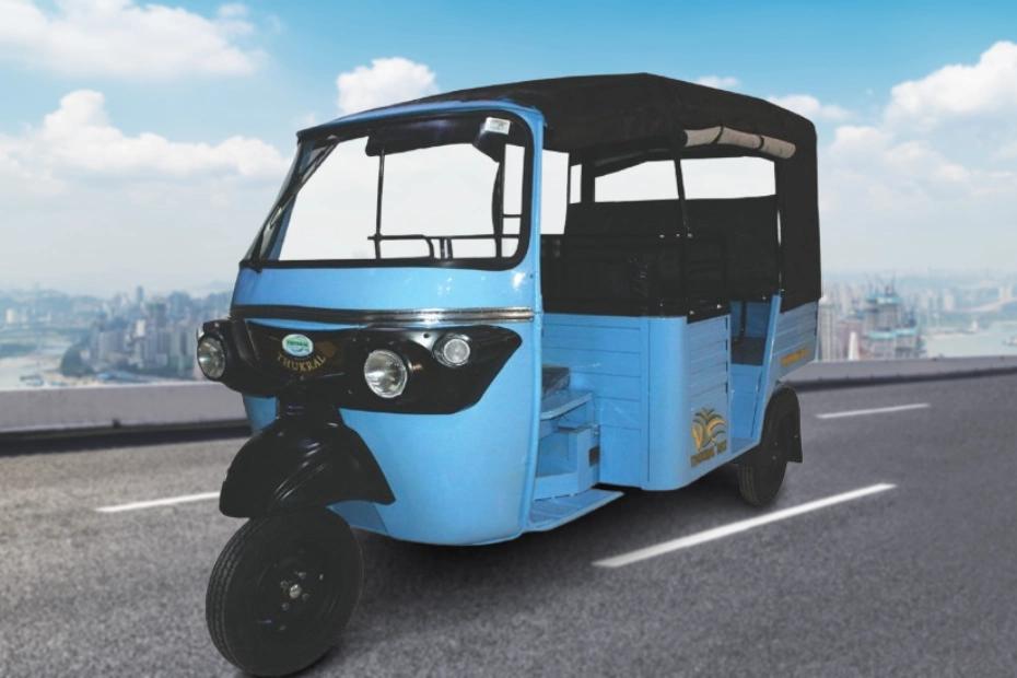 Thukral EA2 Left Front Three Quarter Thukral EA2 Left Front Three Quarter
