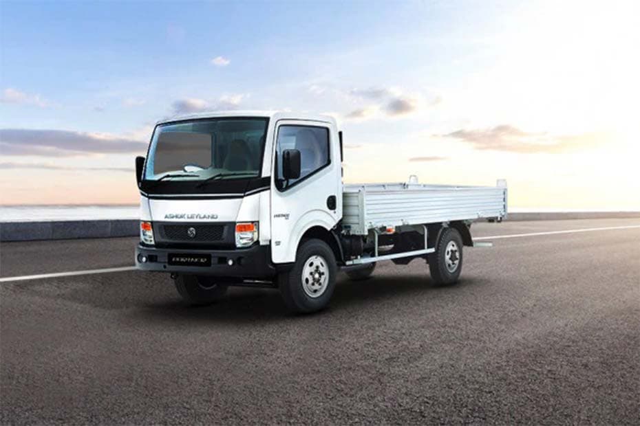 Ashok Leyland Partner 4 Tyre White Colour
