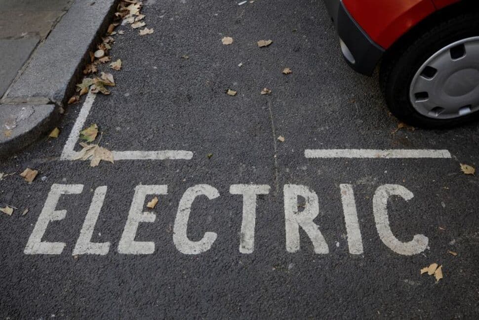 electric trucks.jpg