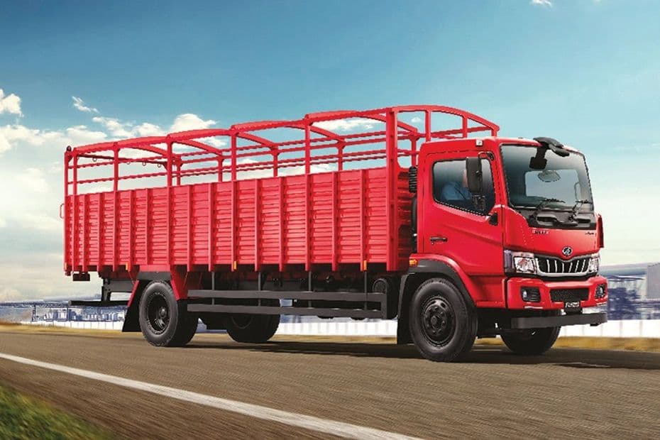 Mahindra FURIO 14 Front Right Side