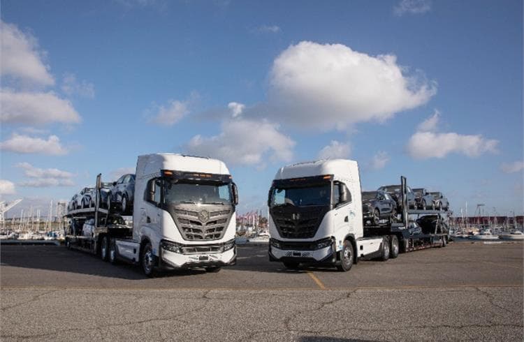 nissan_truck_90a59f6482.jpg