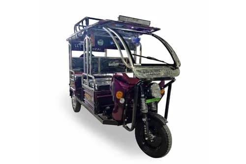 Badshah Cabin Van E Rickshaw