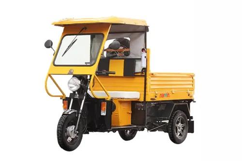 Lohia Narain XiW Yellow Color