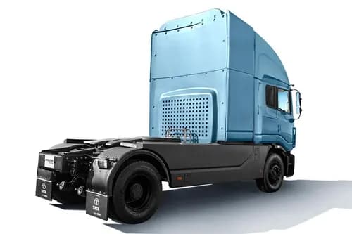 Tata Prima H.55S Right Rear Three Quarter
