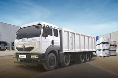 டாடா  Signa 4830.T