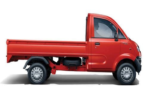Mahindra Jeeto Right Side