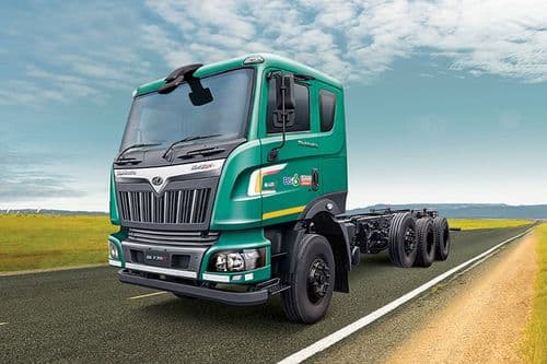 Mahindra Blazo X Haulage 35 Lift Axle Green Colour