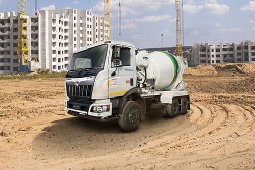 Mahindra Blazo X 28 Transit Mixer Left Front Three Quarter