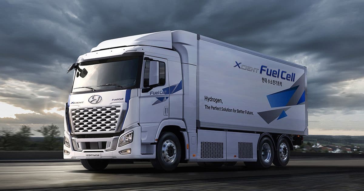 xcient-fuel-cell-cmv360.com.jpg