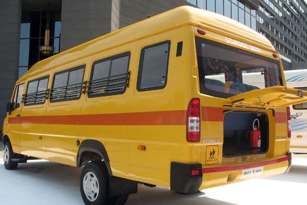 படை டிராம்பலர் 26 பள்ளிவாசல் பேருந்து