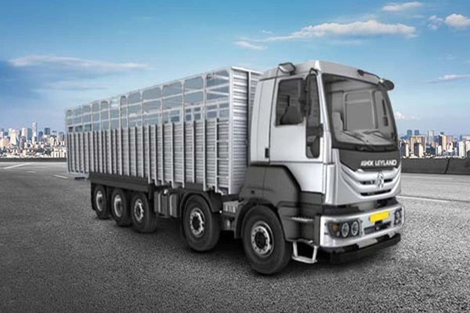 Ashok Leyland 4220 10x2 MAV Front Right Side