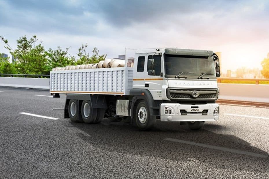 BharatBenz 2823R Exterior Image