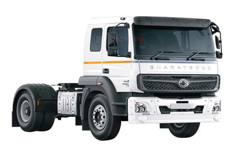 BharatBenz 5028T Front Right Side