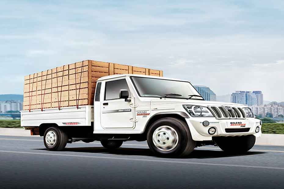 Mahindra Bolero Maxitruck CNG Front Right Side