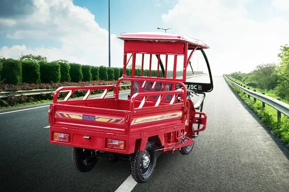 Deltic Vayu Right Rear Three Quarter