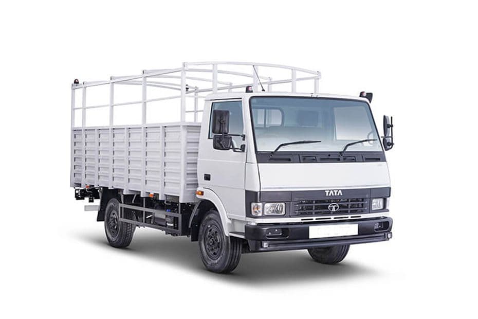 Tata 709g LPT XD Right Front Three Quarter
