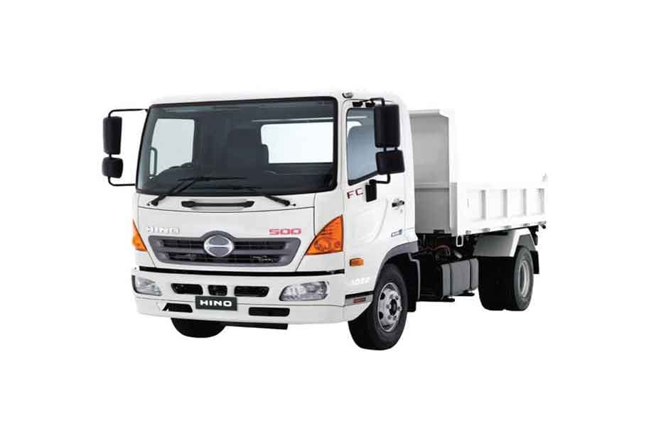 Hino 500 FM8J Front Left Side