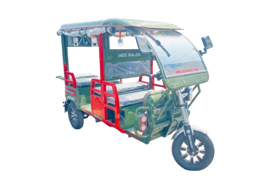 Indo Wagen Q8 Bold Right Front Three Quarter