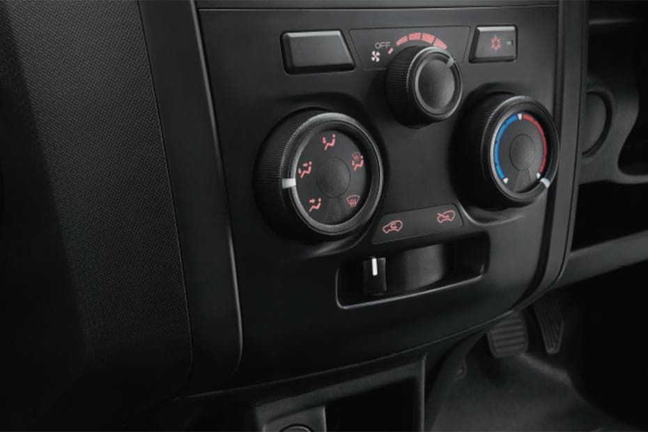 Isuzu D-Max AC Controls