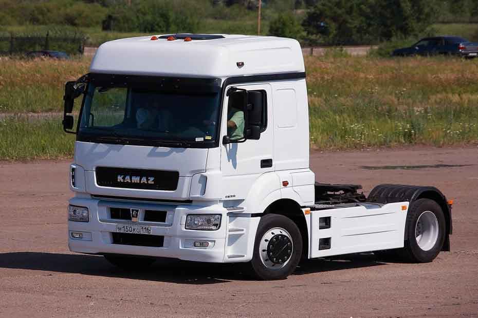 Kamaz 5490 4X2 Front Left Side