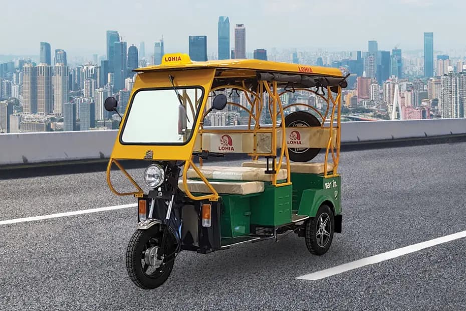 Lohia Narain Xi Front Left Side