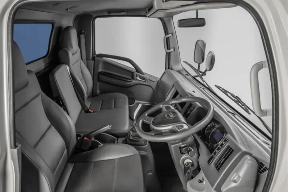 OSM M1KA 3.0 Interior Image