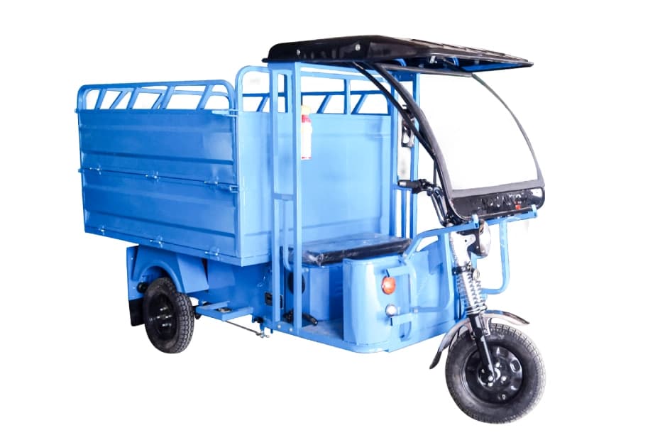Mac Zorawar Full Body Sky Blue Right Front Three Quarter