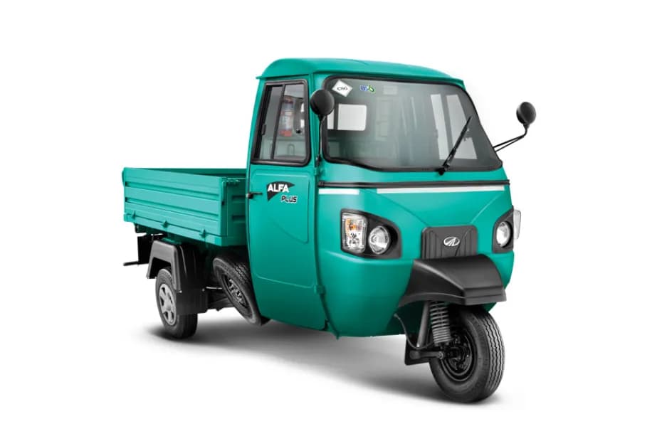 Mahindra Alfa Plus CNG Front Right Side