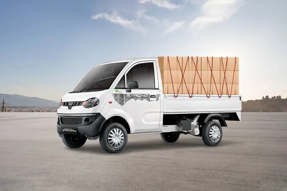 Mahindra Jeeto Strong CNG Left Front Three Quarter