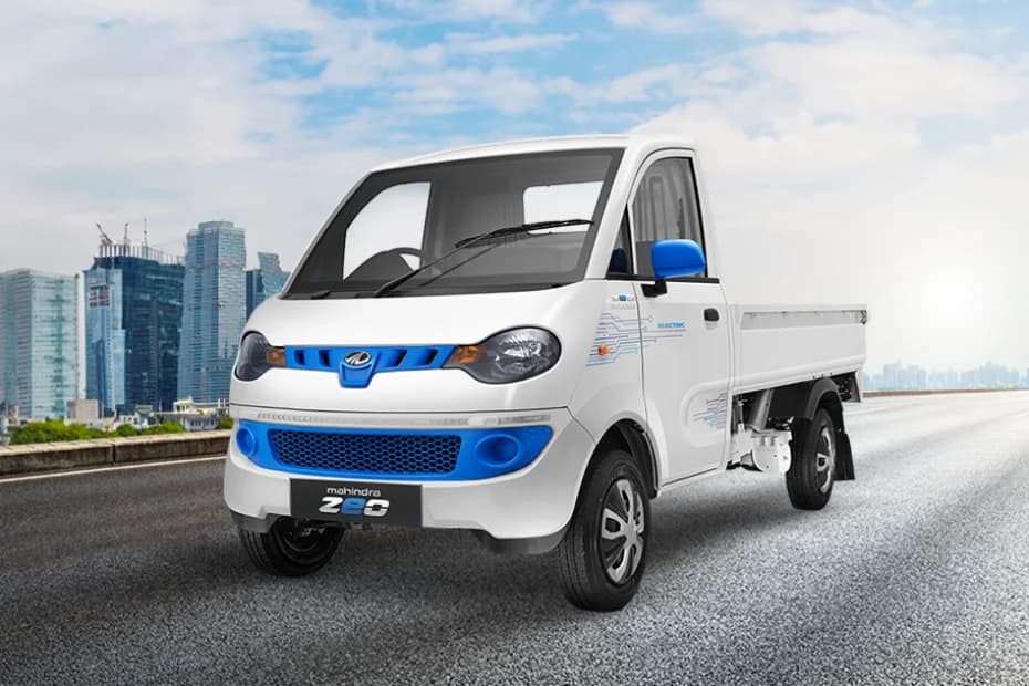 Mahindra ZEO Left Front Three Quarter