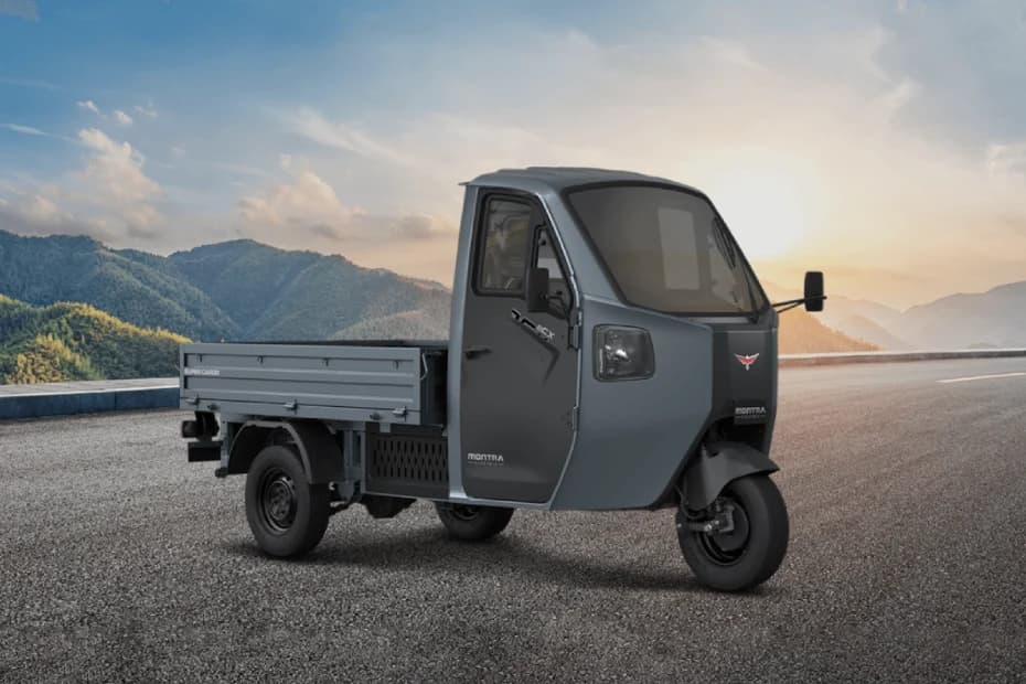 Montra Electric Super Cargo Steel Grey Right Front Three Quarter