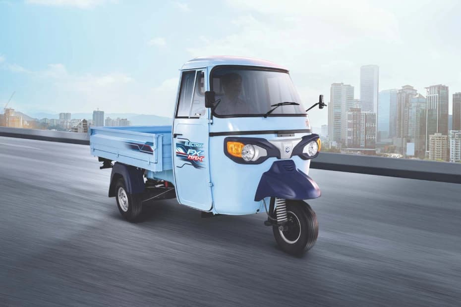 Piaggio Ape E Xtra FX Max Right Front Three Quarter