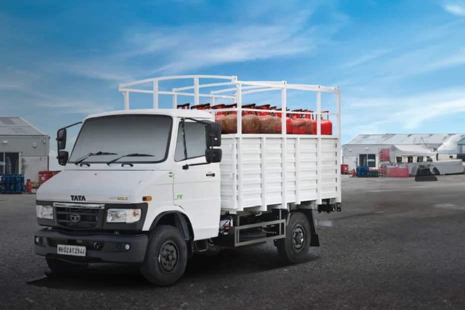 Tata 407 Gold SFC RJ Left Front Three Quarter
