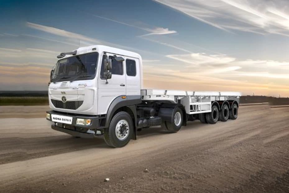 Tata Signa 5530.S 4x2 Left Front Three Quarter