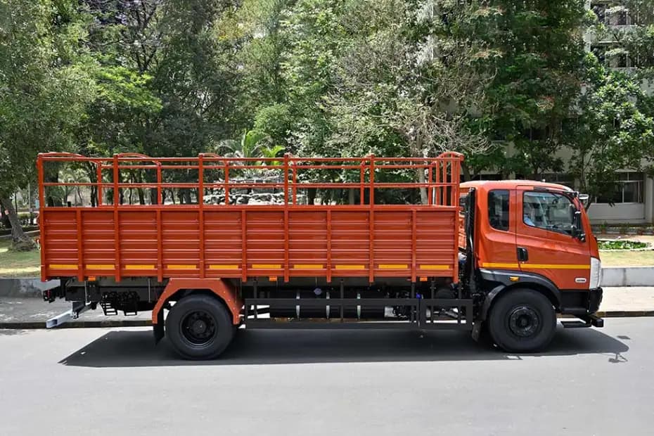Tata T.18 Ultra SL Right Side