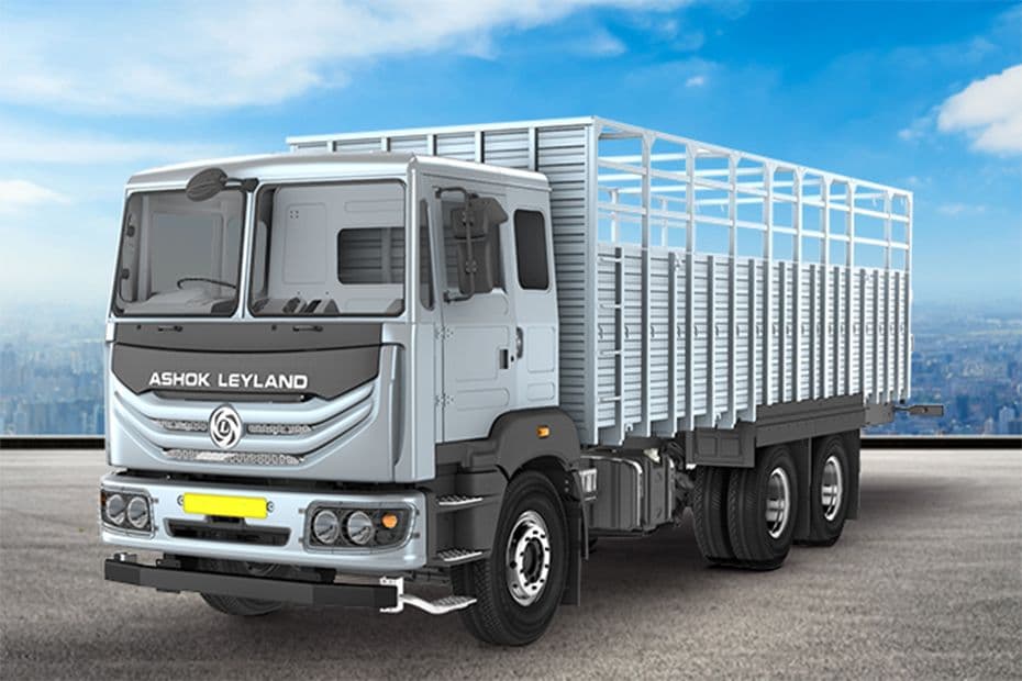 Ashok Leyland 2820 6x2 MAV Front Left Side